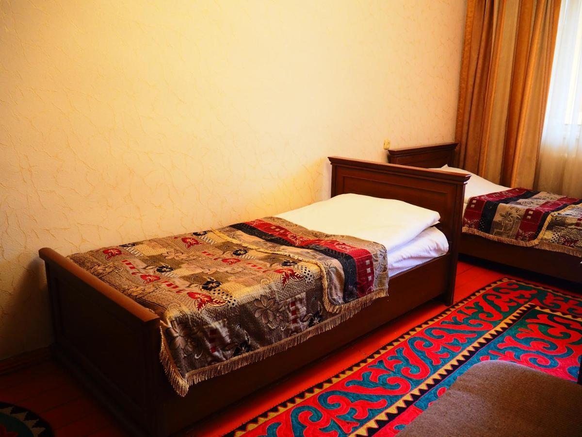 Baktygul Guesthouse Naryn Exterior foto