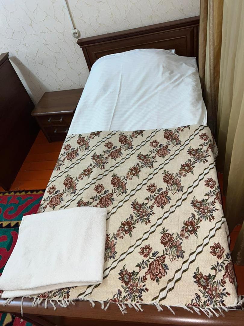 Baktygul Guesthouse Naryn Exterior foto